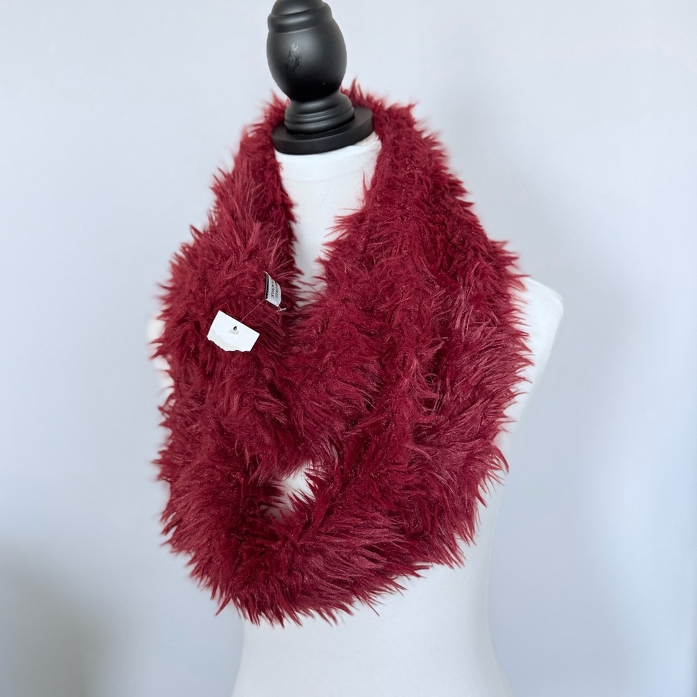 Feminine Cozy Faux Fur Infinity Scarf - Burgundy Women standard 66”